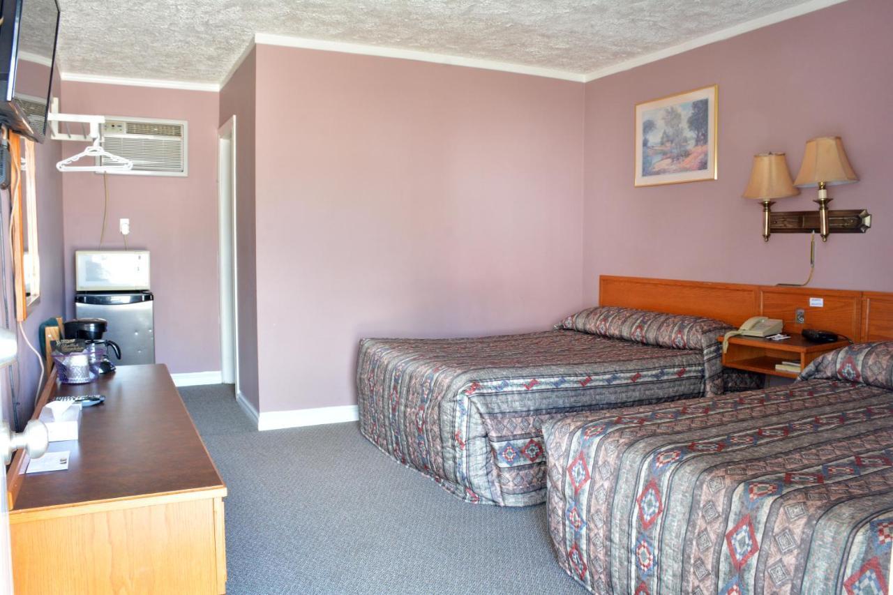 Bracebridge Inn Motel 2*